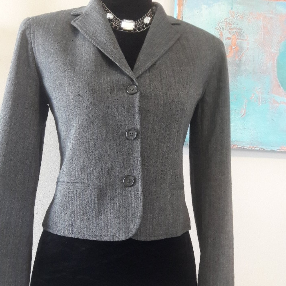 Lauren Ralph Lauren/ Grey/ Cropped Blazer - Picture 2 of 8